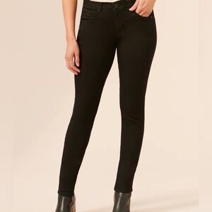Democracy NWT  "Ab"solution” Booty Lift Black denim Legging Jeans‎
